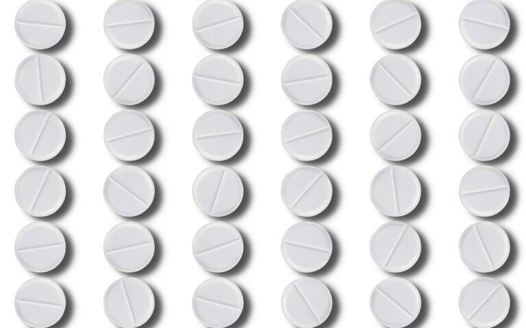 pills, medicine, drugs-1173657.jpg