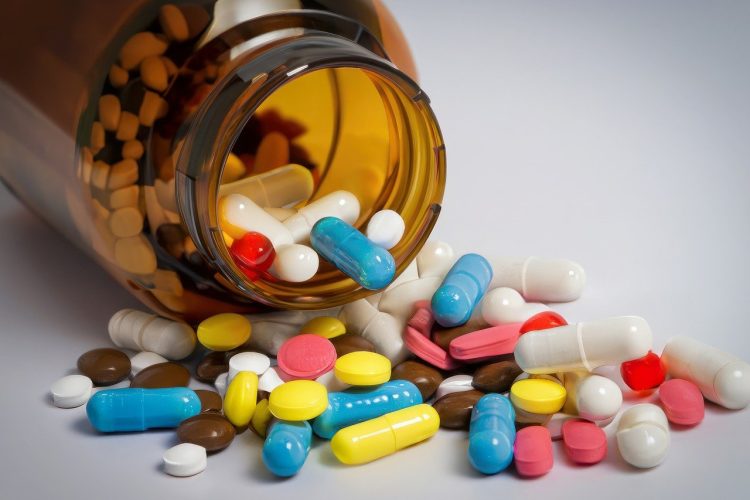 ai generated, tablets, pills-8297865.jpg